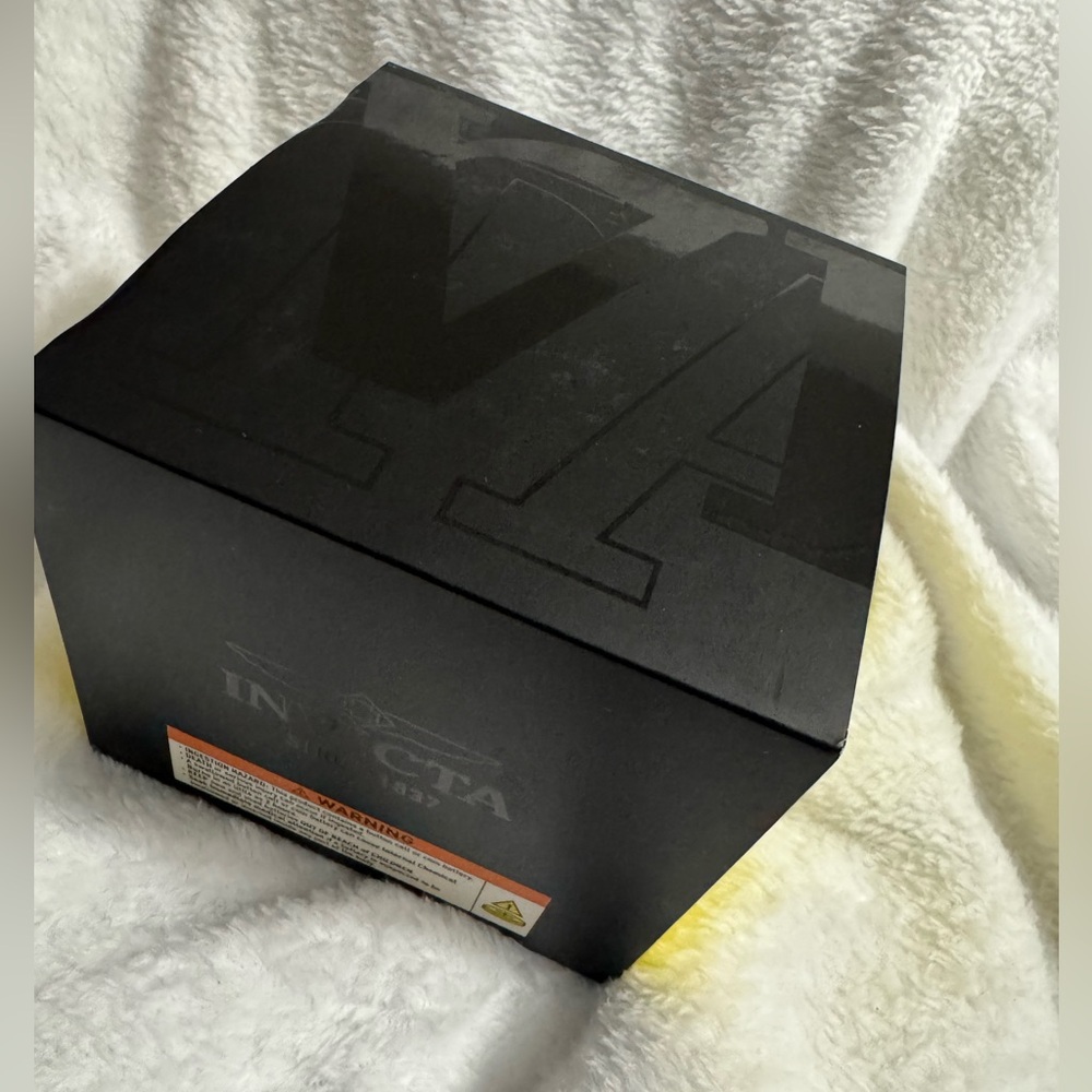 Invicta Aviator Dia De Los Muertos Men's Mother of Pearl Dial 50mm White 36853 - Picture 7 of 7